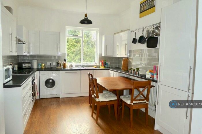 2 Bedroom Flat To Rent In Lordship Lane, London, SE22