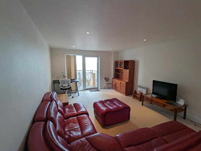 2 Bedroom Property To Rent In Meridian Bay, Trawler Road, Swansea, Pl., SA1