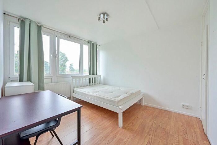 4 Bedroom Flat To Rent In Alton Road, Putney, London, SW15