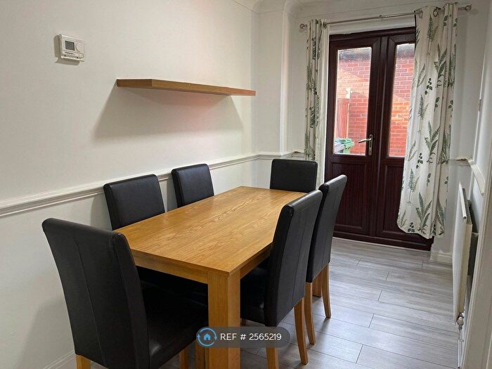 2 Bedroom End Of Terrace House To Rent In Dobbinetts Lane, Manchester, M23