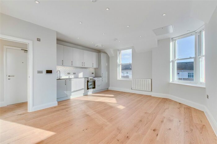 1 Bedroom Flat To Rent In Duke Of York, Steyne Road, W3