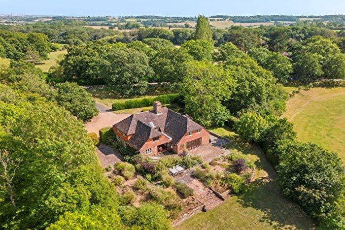 4 Bedroom Cottage To Rent In Tillingham Lane, Rye, TN31