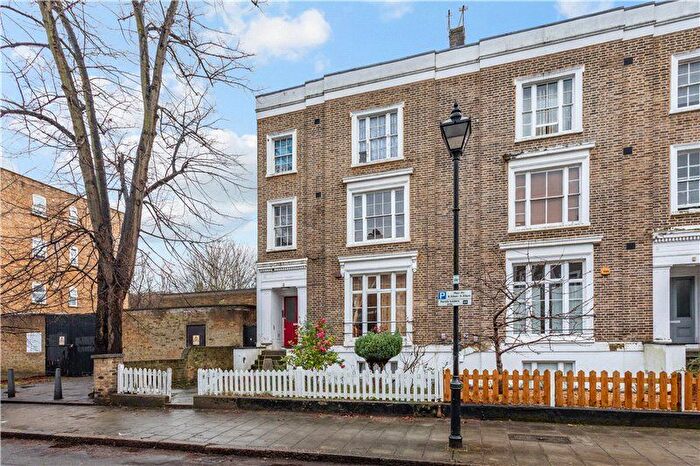 1 Bedroom Flat For Sale In Groveway, London, SW9