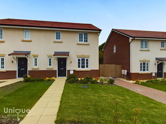 3 Bedroom Semi-Detached House For Sale In Church Croft, Weeton With Preese, PR4