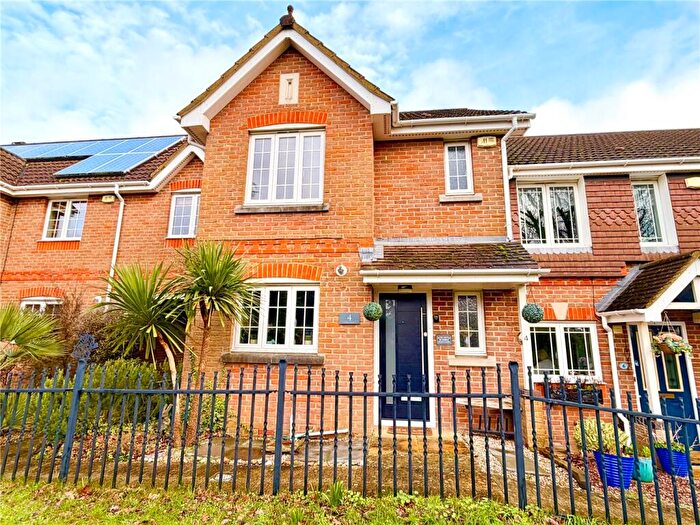 3 Bedroom Terraced House For Sale In Alder Heights, Poole, Dorset, BH12