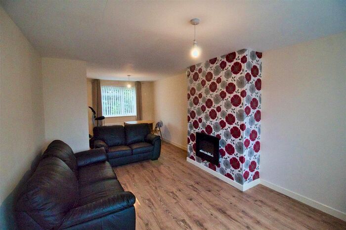 3 Bedroom Semi-Detached House To Rent In Walnut Drive, Winsford CW7