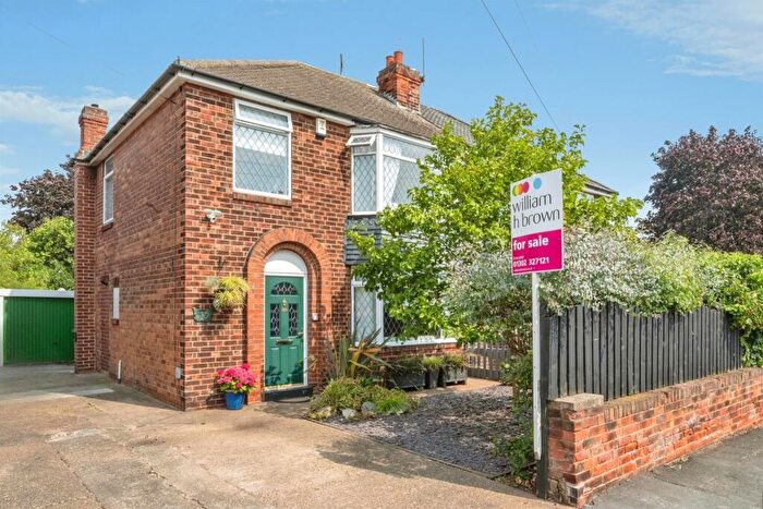 3 Bedroom Semi-Detached House For Sale In Chestnut Avenue, Wheatley Hills, Doncaster, DN2