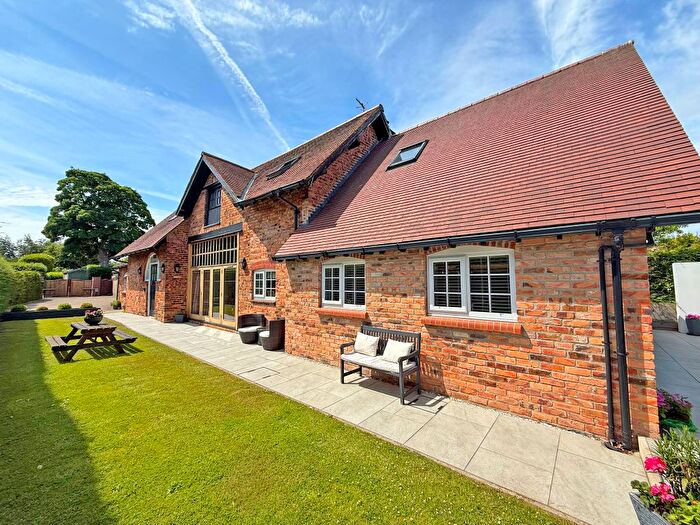 4 Bedroom Barn Conversion For Sale In East Park Road, Scalby, Scarborough, YO13