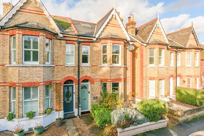 3 Bedroom Semi Detached House For Sale In West Grove, Hersham, Walton-on-Thames, KT12