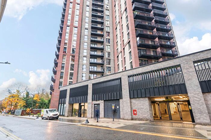 1 Bedroom Flat To Rent In North End Road, Wembley, London, HA9