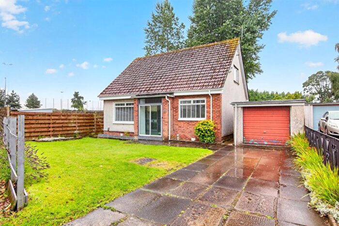 4 Bedroom Detached House For Sale In Beauly Place, Bishopbriggs, Glasgow, G64