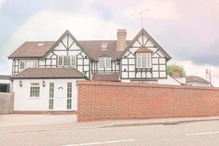 5 Bedroom House To Rent In Ditton Road, Datchet, SL3