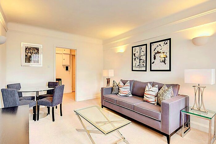 1 Bedroom Flat To Rent In Fulham Road, Chelsea, London, SW3