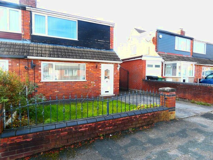 2 Bedroom Property To Rent In Briar Grove, Ingol, Preston, PR2