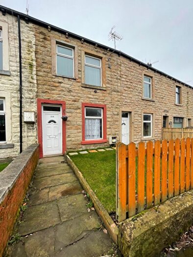 3 Bedroom Property To Rent In Russell Terrace, Burnley, BB12