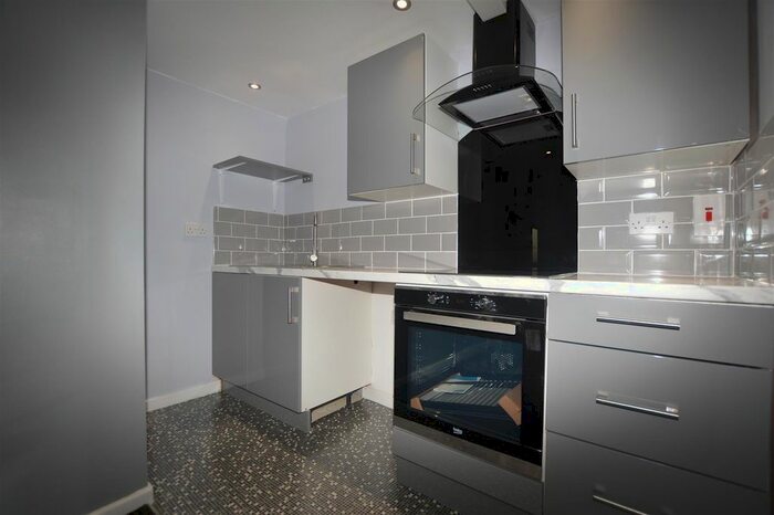 Studio To Rent In Virginia Terrace, Clayton, Bradford, BD14