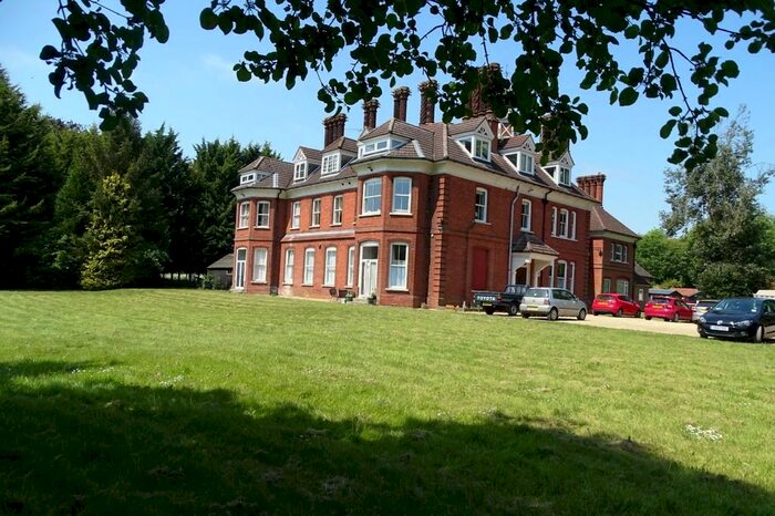 2 Bedroom Flat To Rent In Lodge Road, Feltwell, IP26