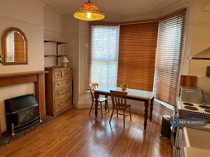 1 Bedroom Flat To Rent In Hunton Hill, Erdington, B23