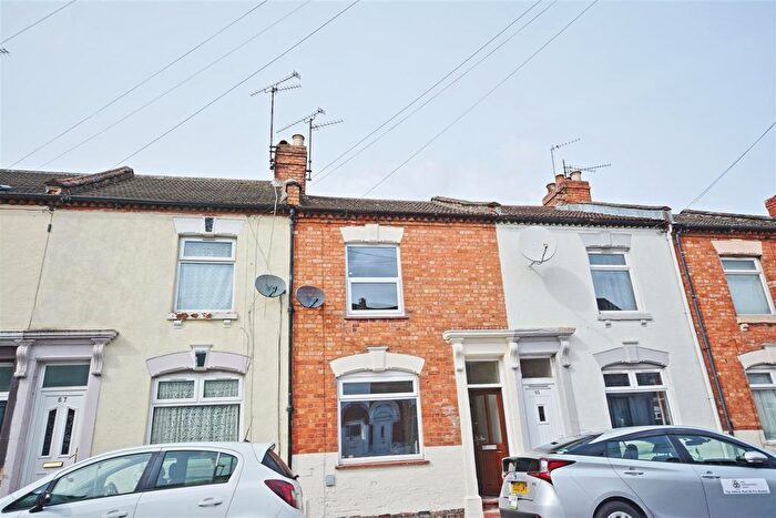 3 Bedroom Terraced House To Rent In Clare Street, The Mounts, NN1