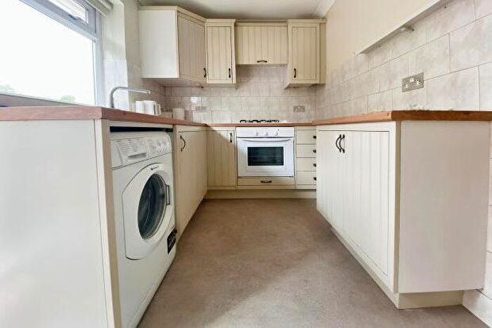 2 Bedroom Property To Rent In Youngman Close, Cambridge, CB24