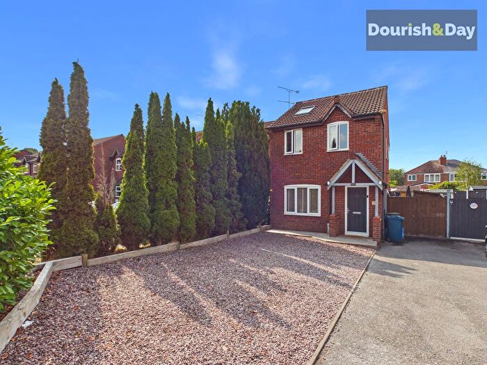 4 Bedroom Terraced House For Sale In Charnley Road, Stafford, ST16