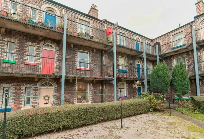 1 Bedroom Flat To Rent In Rosemount Buildings, Edinburgh, EH3