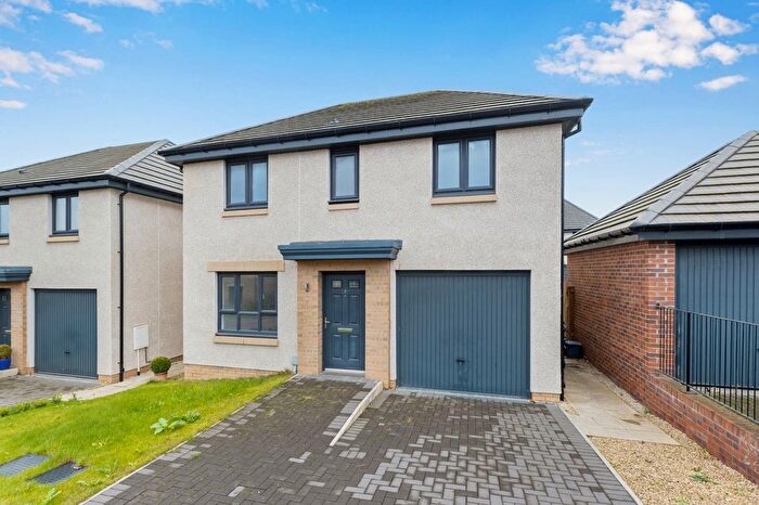4 Bedroom Detached House For Sale In Bannerman Cruick, Gilmerton, Edinburgh, EH17