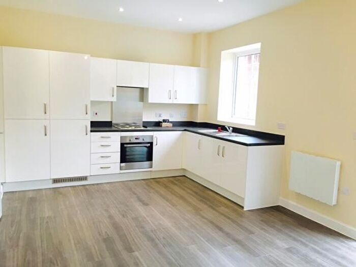 1 Bedroom Flat To Rent In Mortlake Road, Kew, TW9