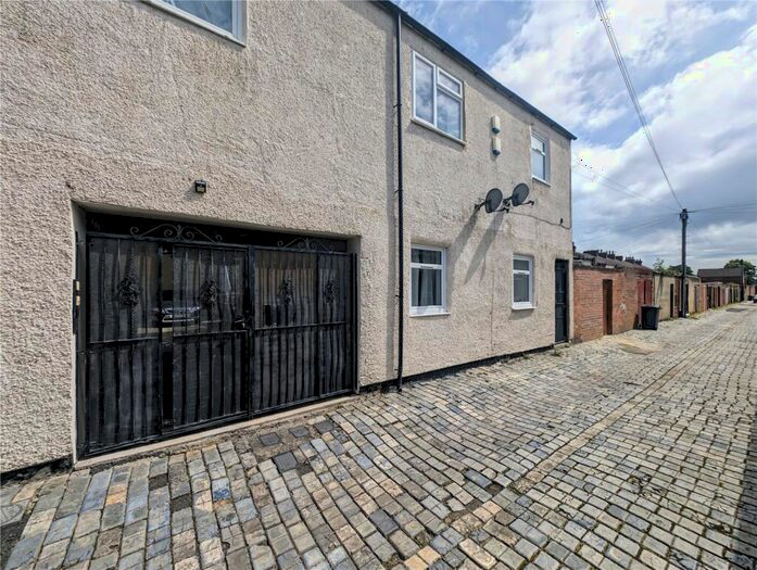 1 Bedroom Flat To Rent In Ostlers Court, Cross Street, Darlington, Durham, DL3