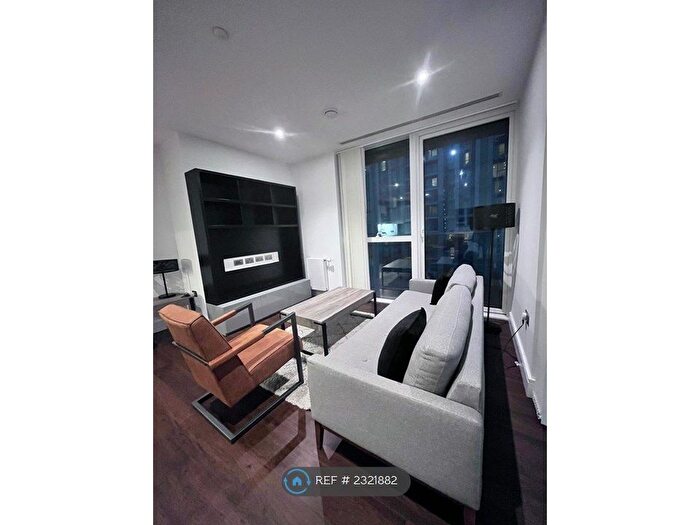 1 Bedroom Flat To Rent In Maine Tower, London, E14