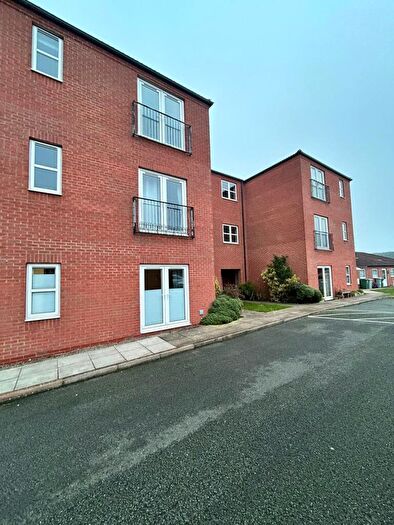 2 Bedroom Flat To Rent In Fountain Park, Ollerton, Newark, NG22