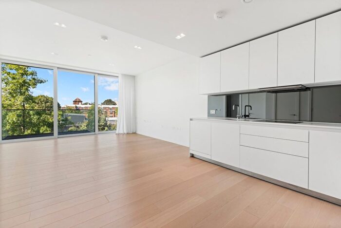 1 Bedroom Flat For Sale In Lillie Square, London, SW6