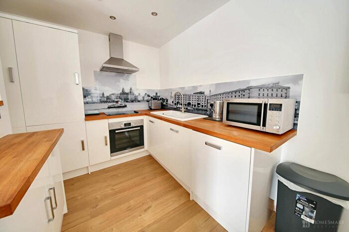 2 Bedroom Apartment To Rent In Waterloo Quay, Waterloo Road, L3