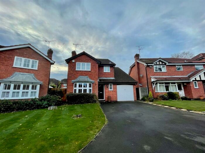 4 Bedroom Detached House To Rent In Timberlake Close, Monkspath, Solihull, B90