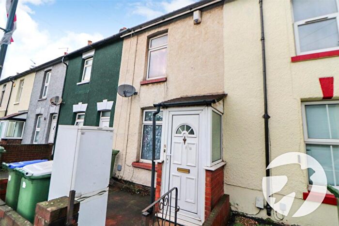 2 Bedroom Terraced House For Sale In Manor Road, Erith, DA8