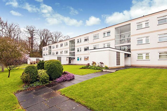 2 Bedroom Apartment To Rent In Hornbeam Road, Buckhurst Hill, IG9