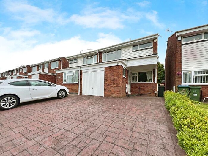 3 Bedroom Semi-Detached House To Rent In Dorchester Way, Walsgrave, Coventry, CV2