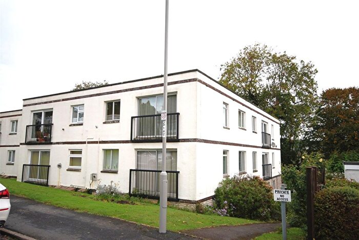 2 Bedroom Flat To Rent In Charmouth House, Portland Court, Clappentail Lane, Lyme Regis, DT7