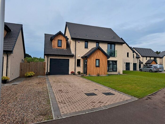 4 Bedroom Detached House To Rent In Golf View, Dundee, DD4