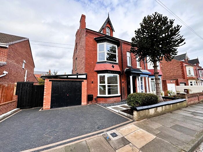 5 Bedroom Semi-Detached House For Sale In Stanhope Avenue, Hartlepool, TS26