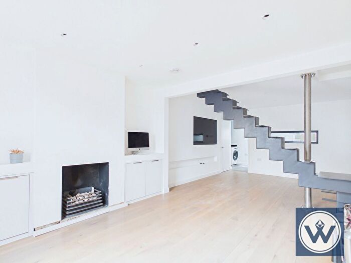 2 Bedroom Terraced House For Sale In Bulls Bridge Road, Southall, UB2