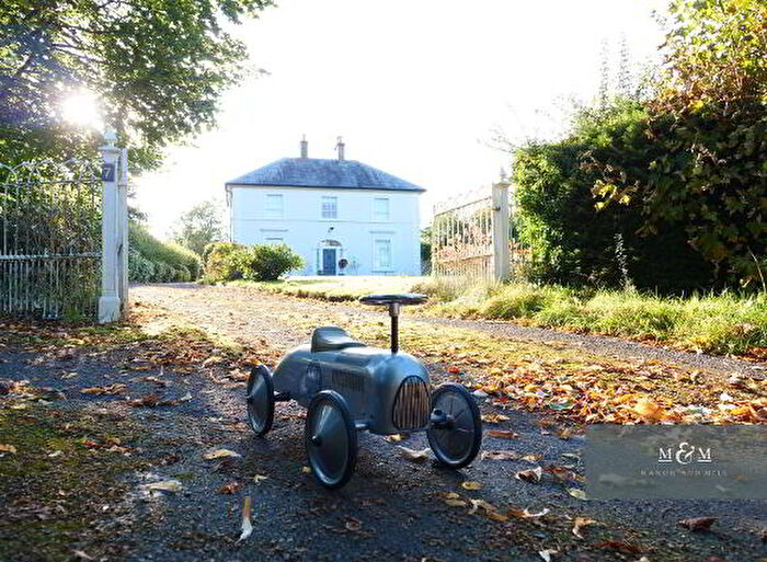 5 Bedroom Detached House With Outbuildingses For Sale In Corcreevy Road, Richhill, BT61