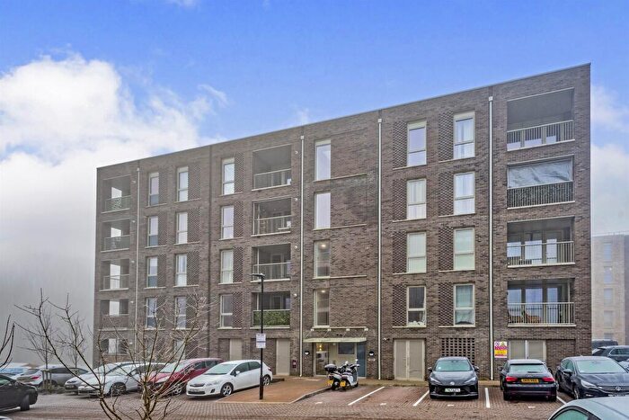 1 Bedroom Flat For Sale In Daly Close, Littlemore, Oxford, OX4