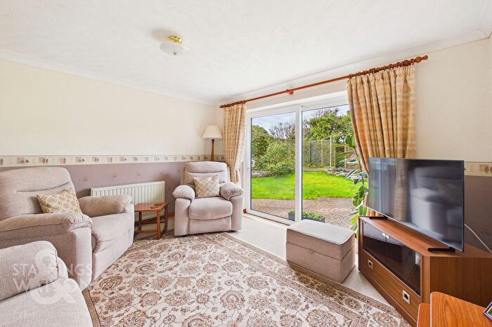 4 Bedroom Detached Bungalow For Sale In Recreation Road, Hethersett, Norwich, NR9