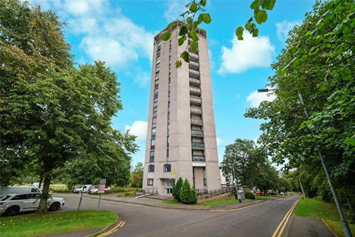 2 Bedroom Flat For Sale In The Furlongs, Hamilton, South Lanarkshire, ML3