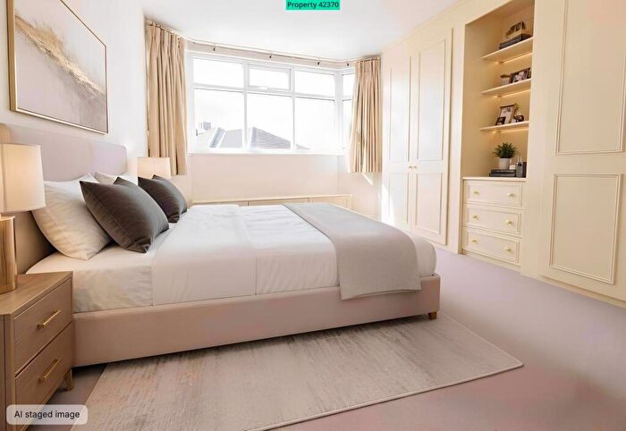 3 Bedroom Terraced House For Sale In Hanham, Bristol, BS15