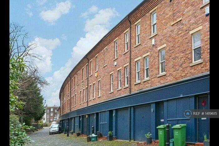 4 Bedroom Terraced House To Rent In St. Pauls Mews, London, NW1