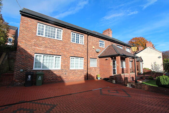4 Bedroom Semi-Detached House For Sale In Mayfield Cottages, Harwd Road, LL11