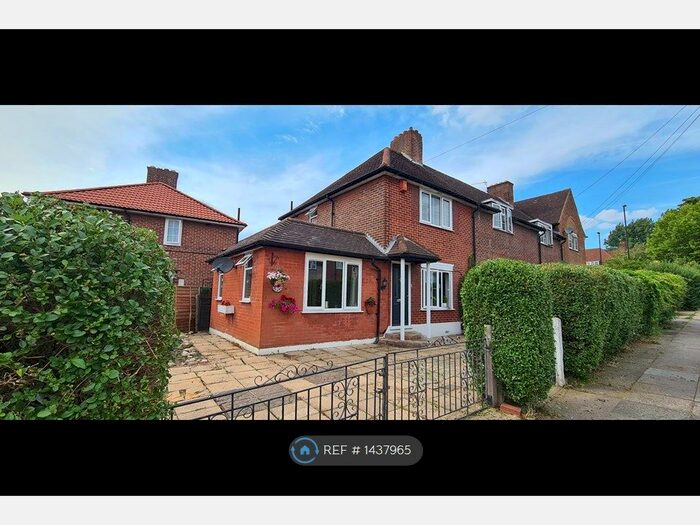 2 Bedroom End Of Terrace House To Rent In Valeswood Road, Bromley, BR1