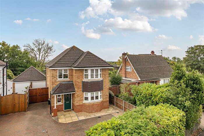 4 Bedroom Detached House For Sale In Hookhams Lane, Renhold, MK41